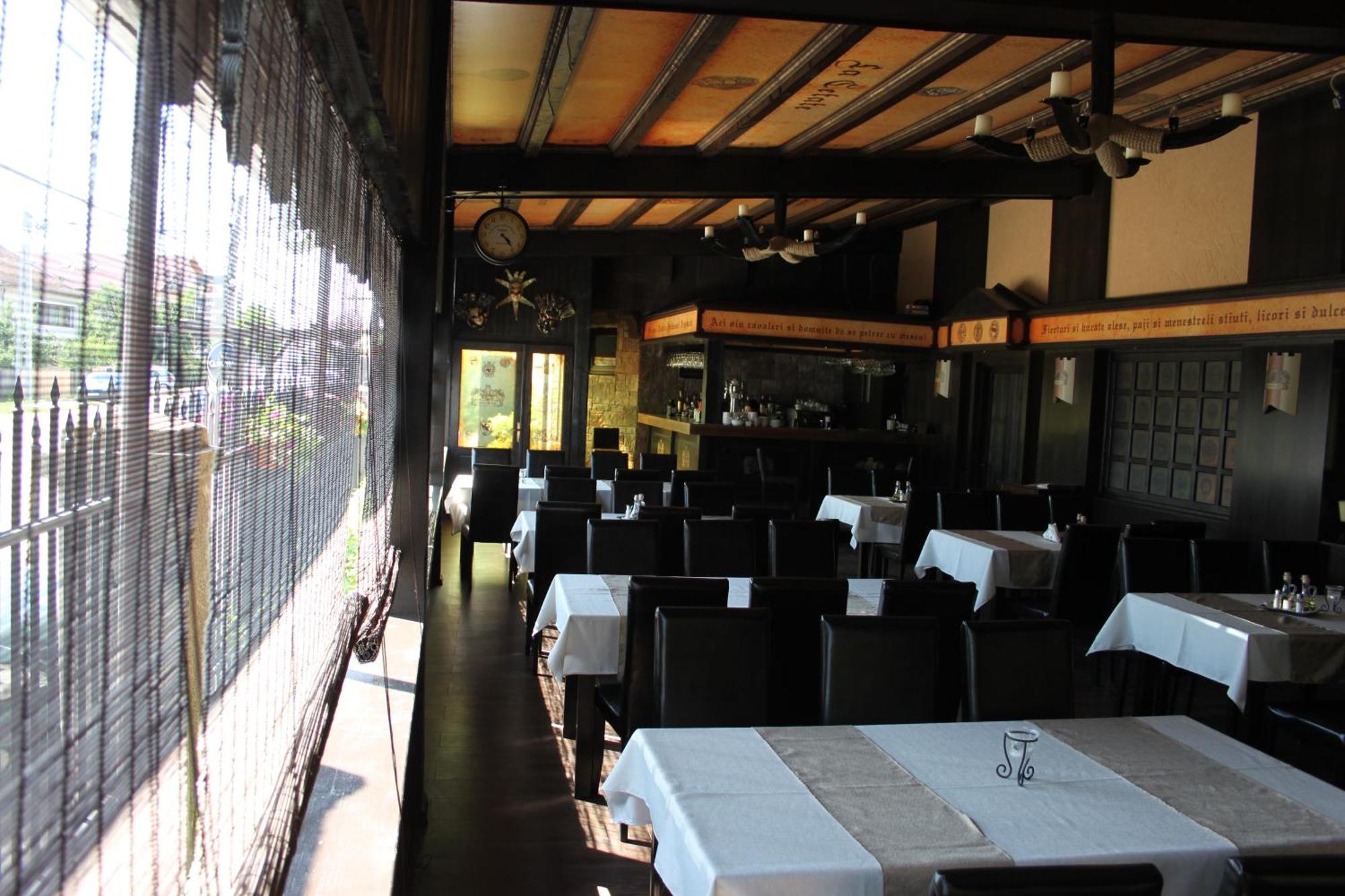 Hotel Lacetate Pitesti Luaran gambar