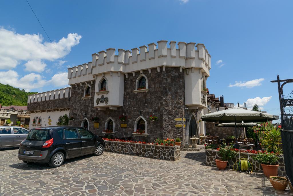 Hotel Lacetate Pitesti Luaran gambar