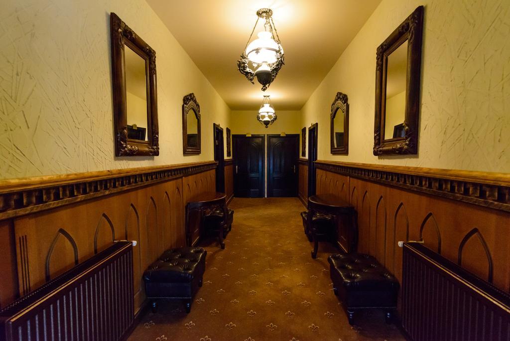 Hotel Lacetate Pitesti Luaran gambar