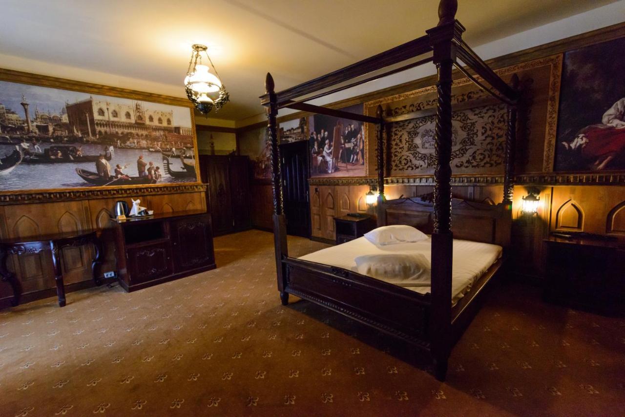 Hotel Lacetate Pitesti Luaran gambar